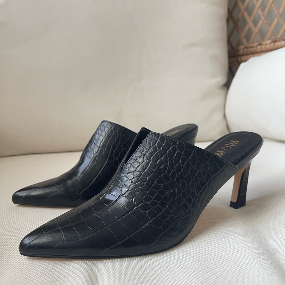 NWB- Miracle Mile Genuine Leather Black Croc Mules - Picture 8 of 10